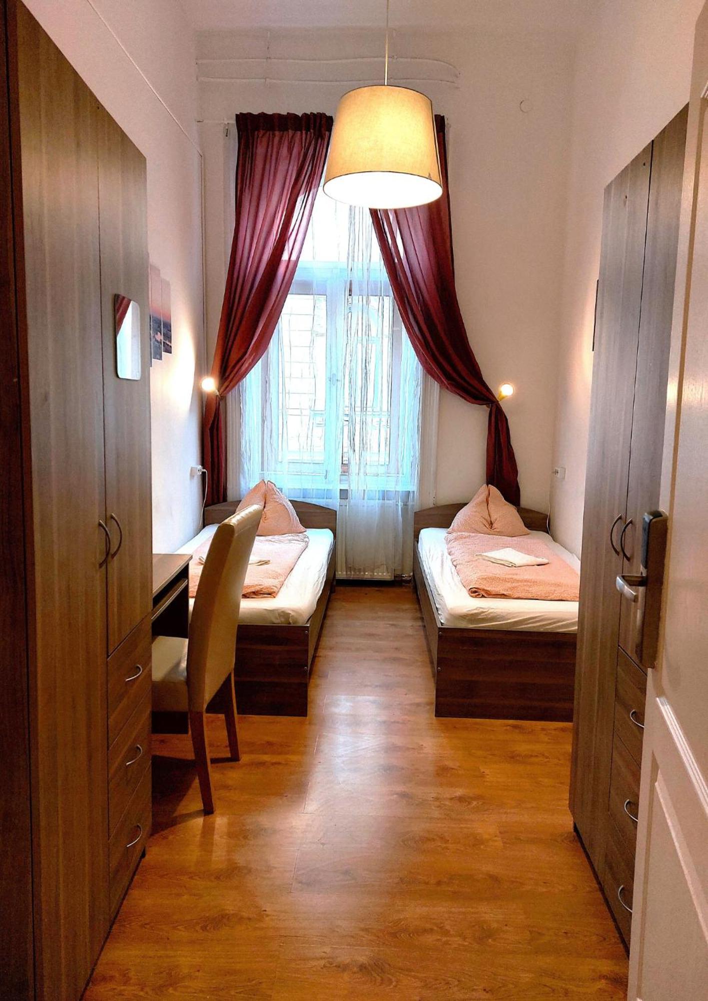 Hostal Goodmo Smart