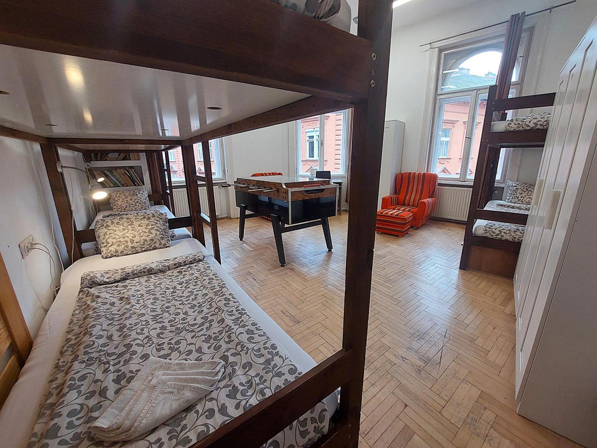 Goodmo Smart Hostal *
