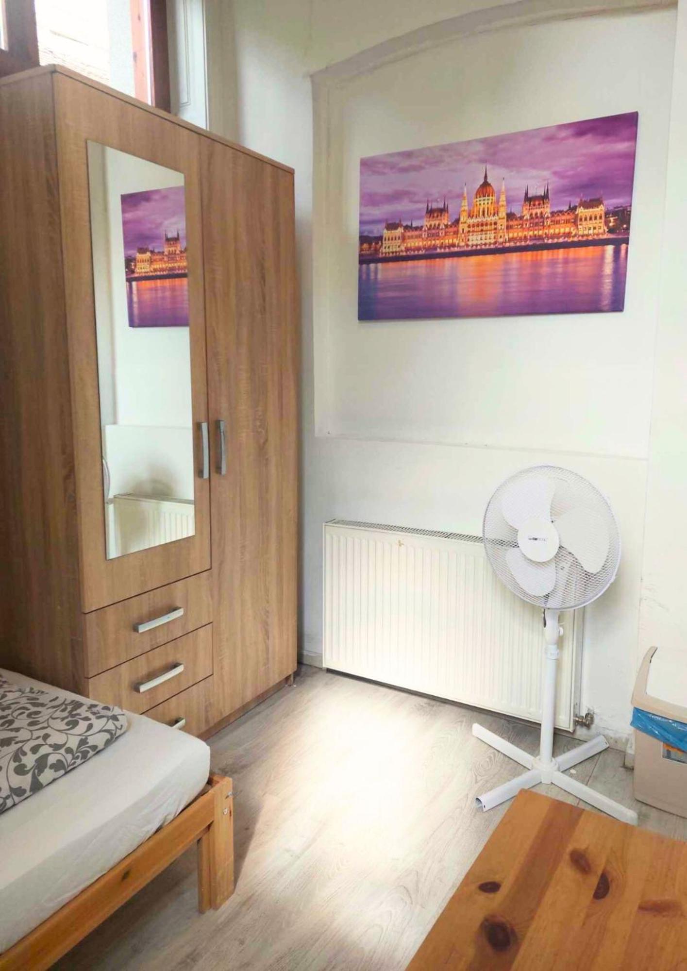 Hostel Goodmo Smart & Suits & Aparts *