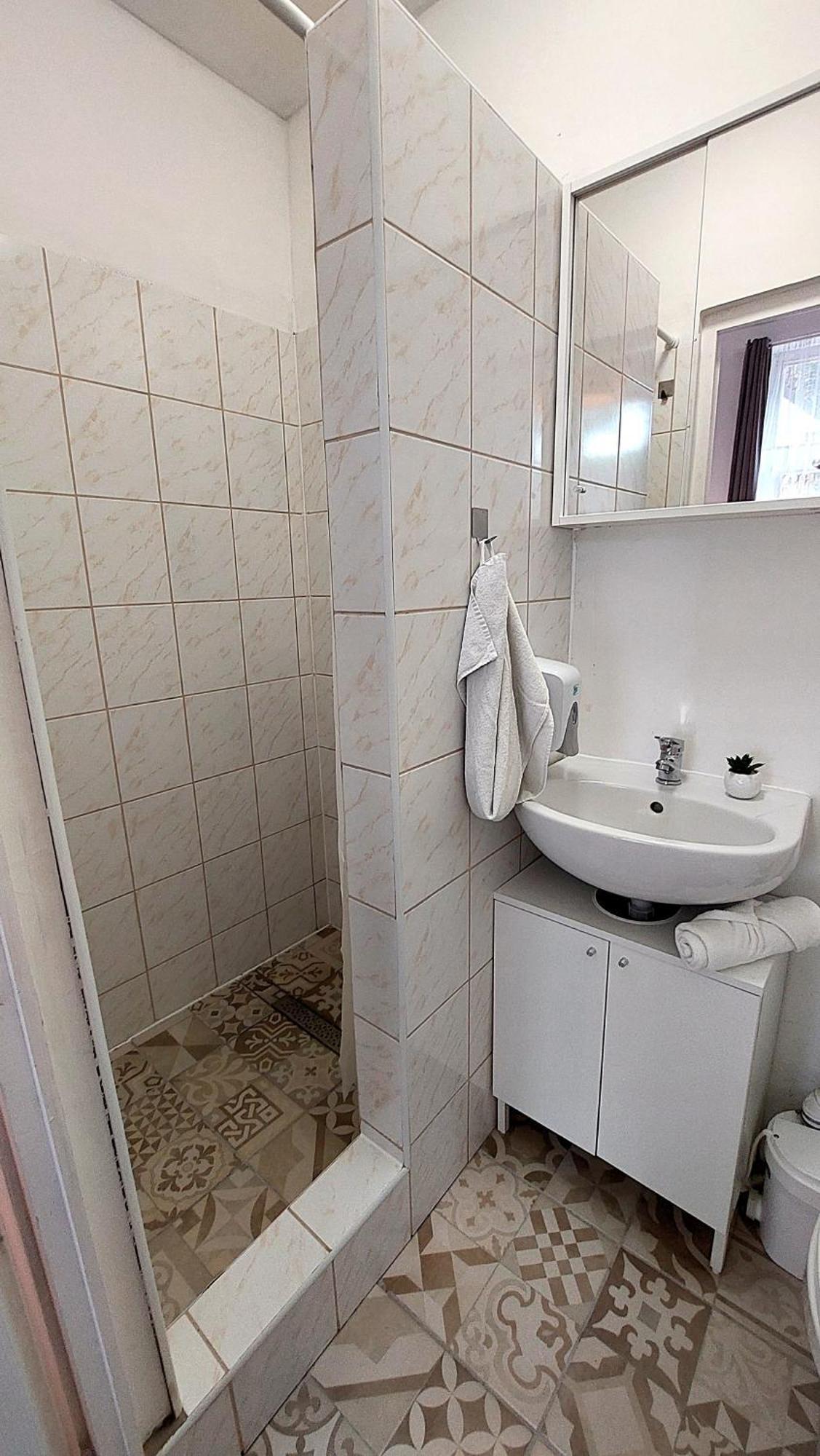 Hostal Goodmo Smart & Suits & Aparts Budapest