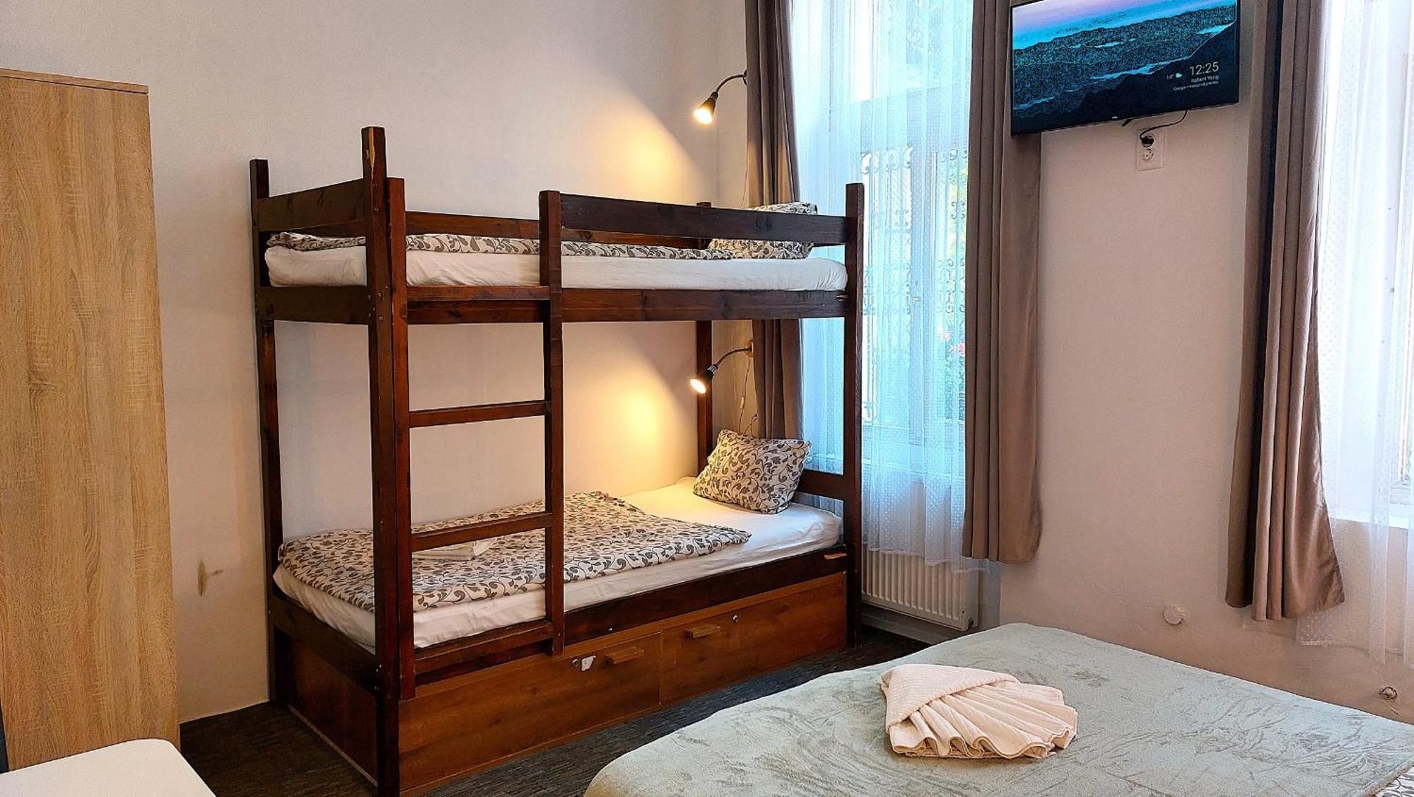 Goodmo Smart & Suits & Aparts Hostal Budapest