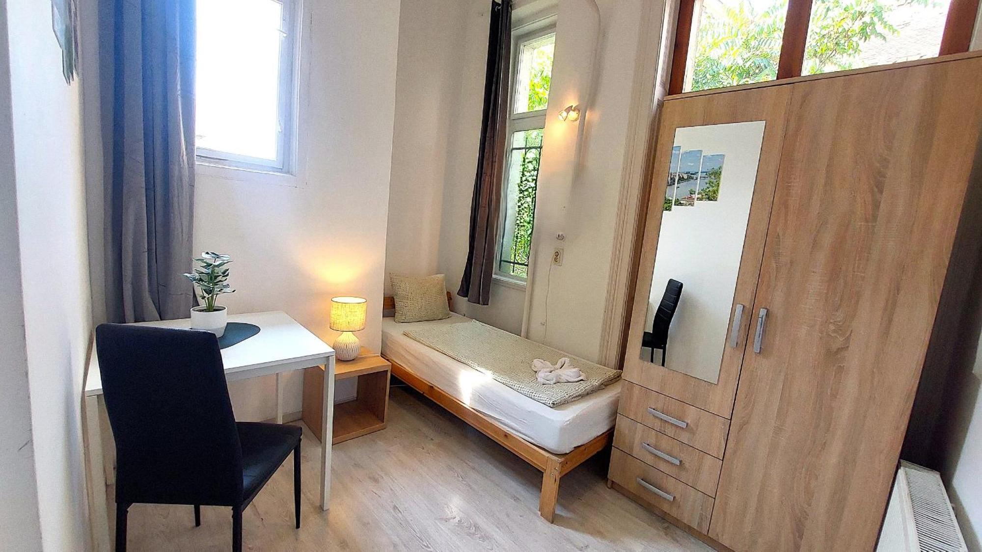 Hostal Goodmo Smart & Suits & Aparts *