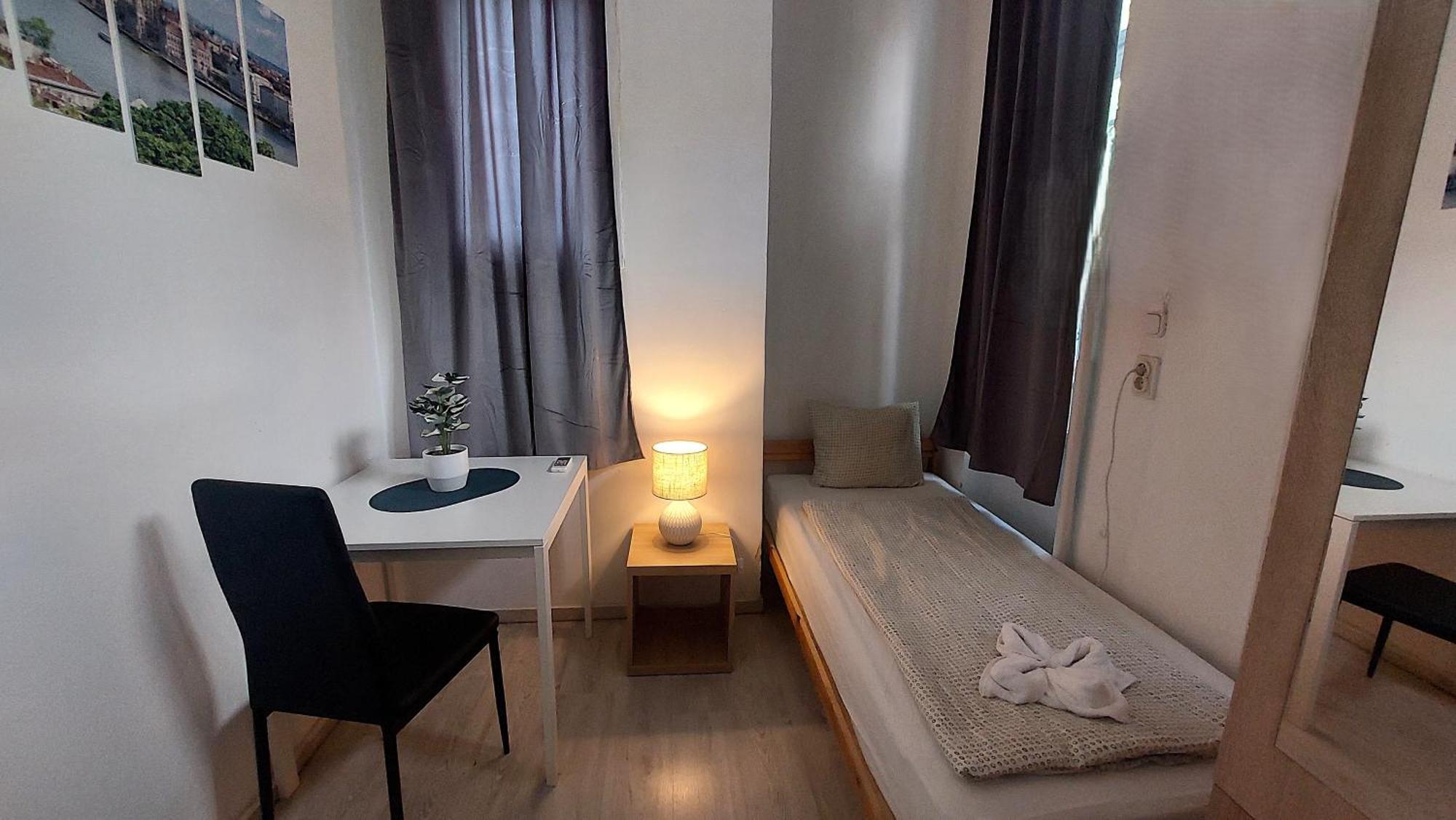 Goodmo Smart & Suits & Aparts Hostal *